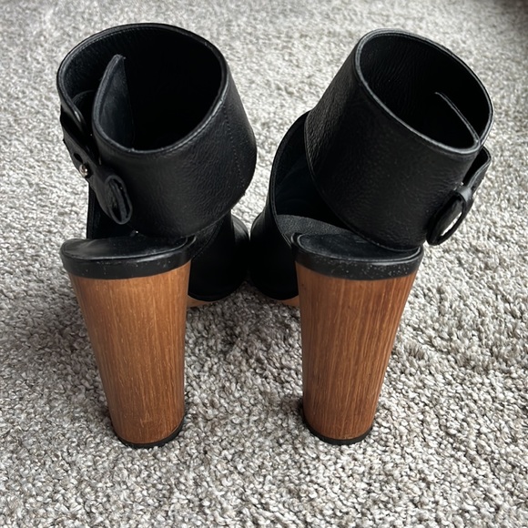 Vince Addie Block Heels (so comfortable!) - Picture 3 of 8